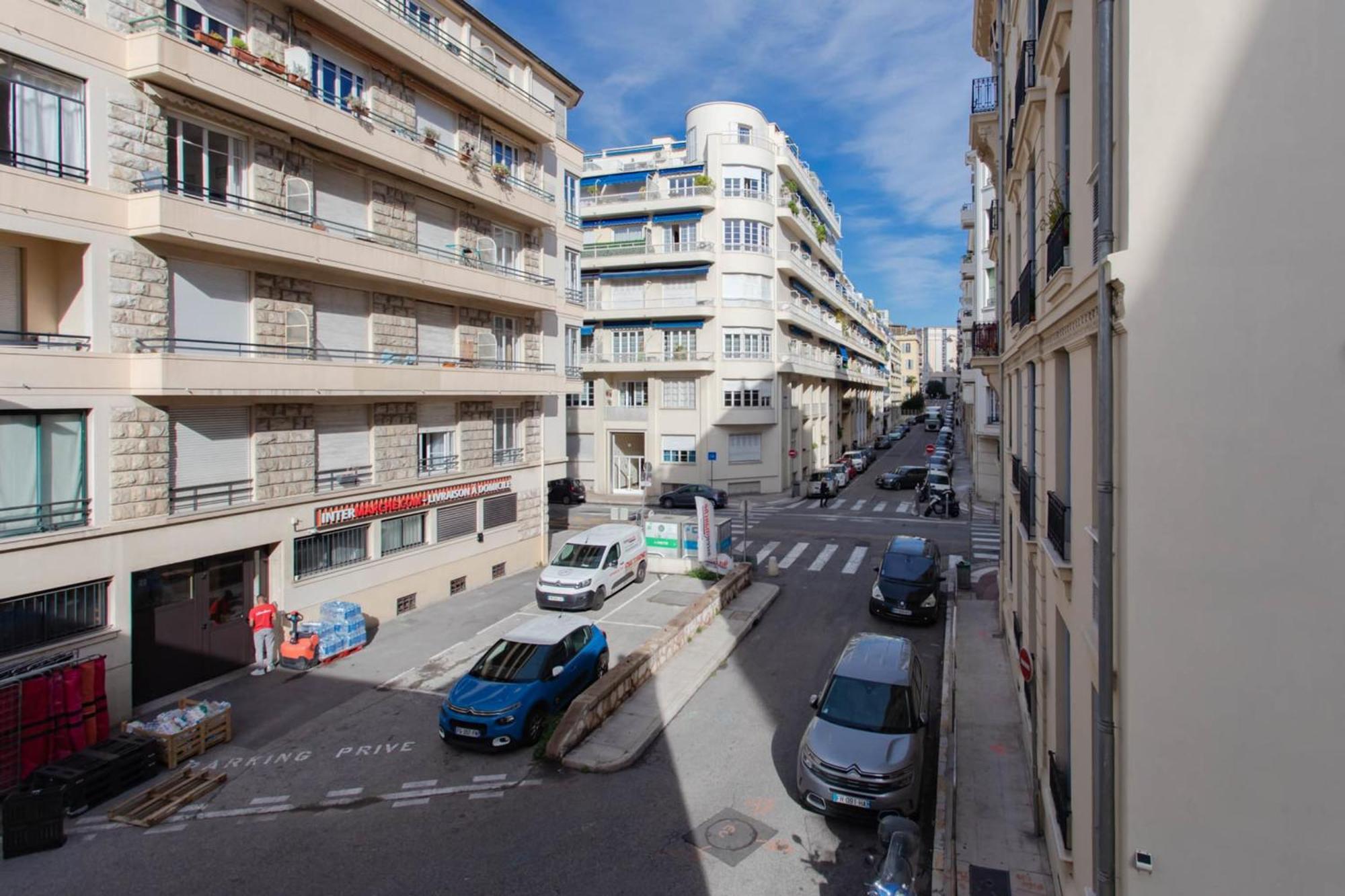 Appartamento La Porte Bleue Furnished Flat